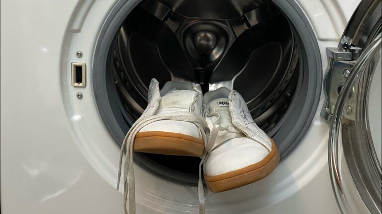 Come mantenere le tue scarpe di pelle impeccabili: il segreto della lavatrice!